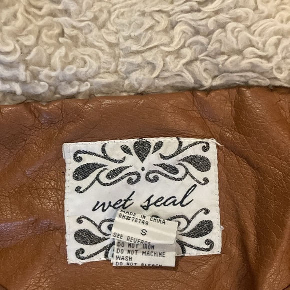 Wet Seal Light Brown Womens Small Faux Leather jacket.  Used. - Picture 3 of 6
